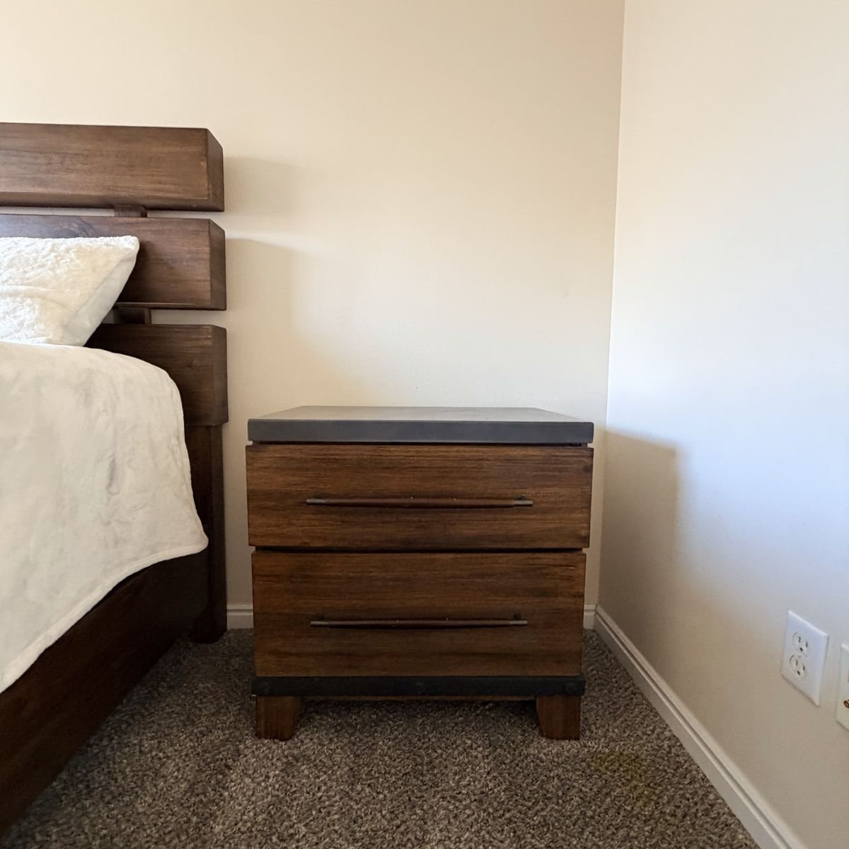 Main image 7