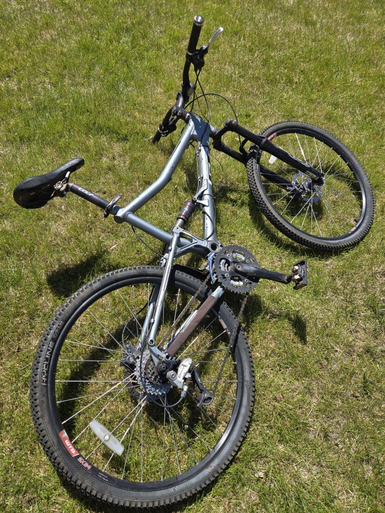 GT full suspension youth mountain bike