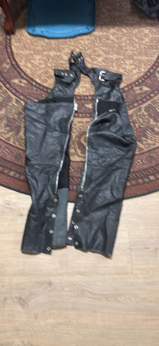 Motorcycle chaps