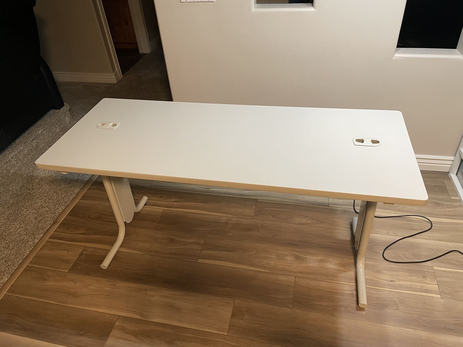 Office table