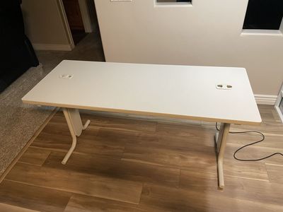Office table