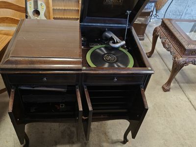 Phonograph Victor Victrola VV-215 1920’s