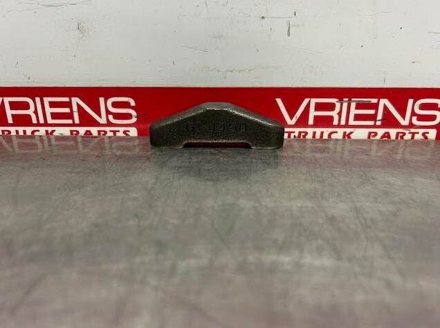 Caterpillar Valve Bridge, Part # 6I-1458