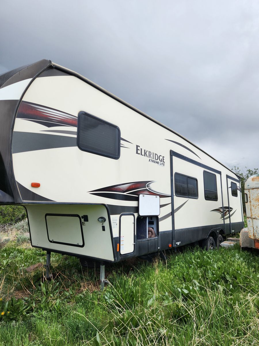 2018 Elkridge Xtreme Light E326