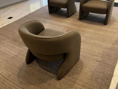 Large Area Wool Rug 9’ 6” x 13’ 6”