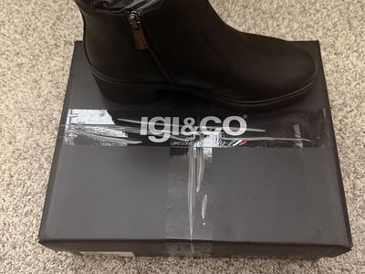 IGI&CO Black Leather Ankle Boots Size US 6.5 / EU 37 Chunky Heel