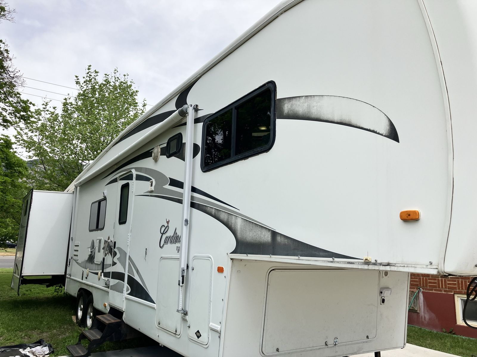 2008 Forest River Cardinal 36' Bunkhouse