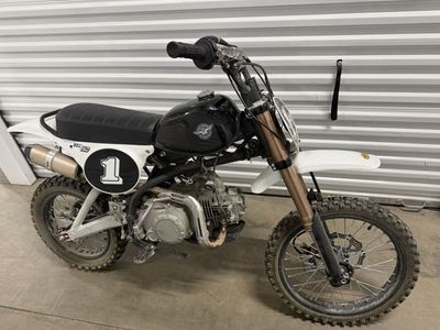 2024 Buscadero 140 cc