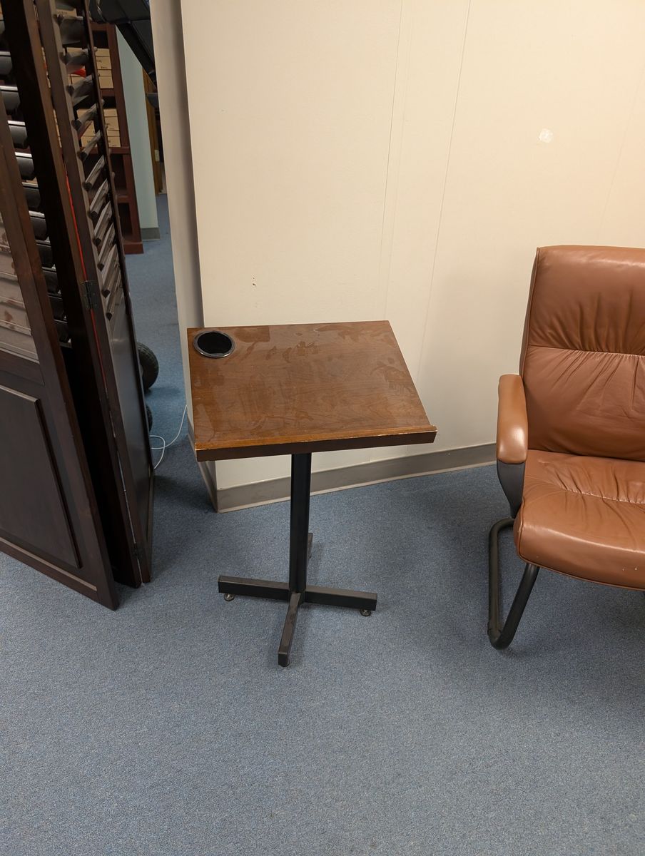 Standing desk, printer stand, chairs,