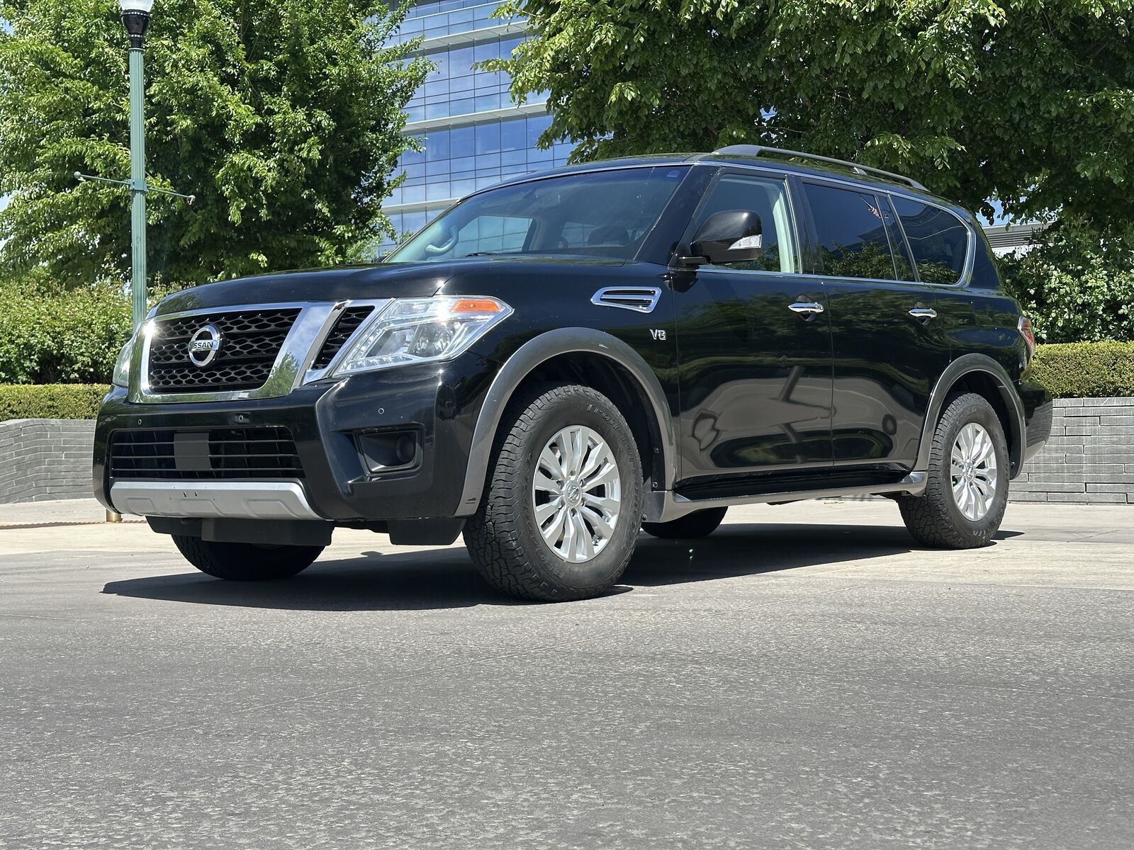 2017 NISSAN ARMADA SV