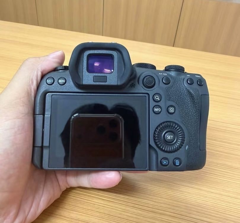 Canon R5 body only 1950$, read for more 