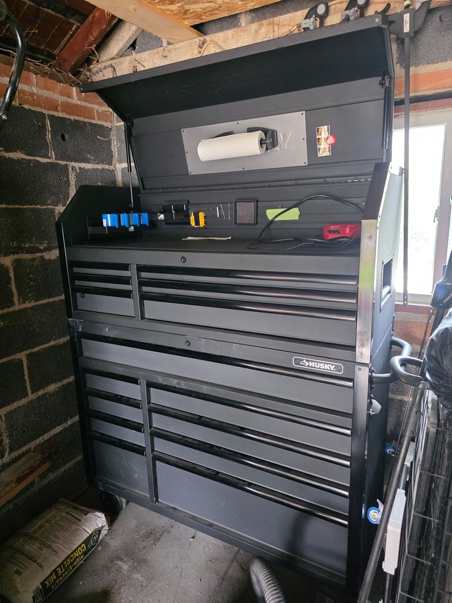 Husky Heavy Duty Toolbox + Tool Set – Excellent Condition