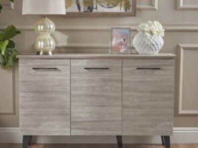 Dresser / Cabinet