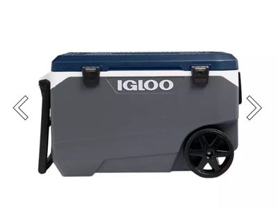 IGLoo 90QT cooler/Quick Access. Latitude wheeled