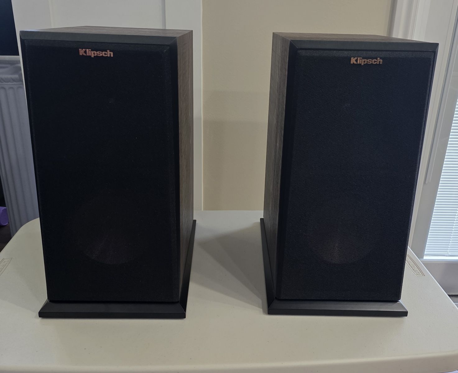Klipsch RP-160M Speaker Pair Walnut
