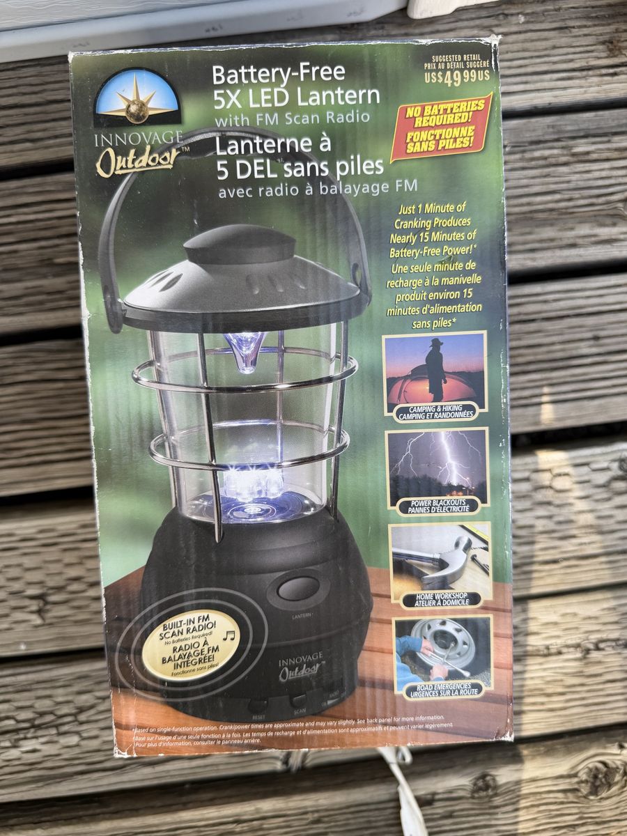 Innovage Outdoor Battery-Free Hand Crank 5x LED Lantern with FM Scan Radio