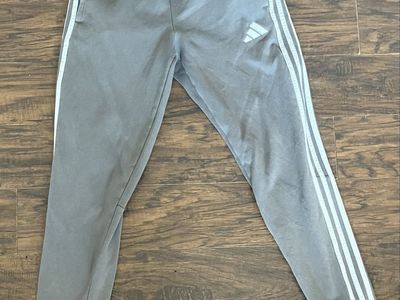 Adidas sweatpants