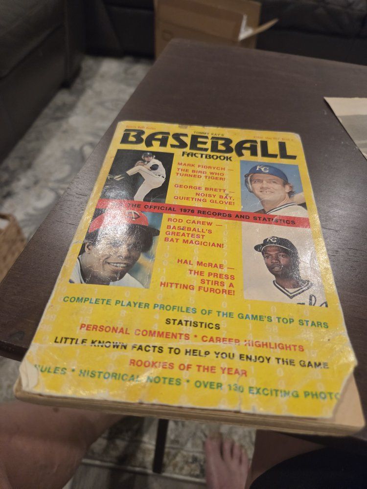 1976 Tommy Kay's Baseball Factbook: Mark Fidrych, George Brett, Rod Carew, Hal McRae - Records & Stats