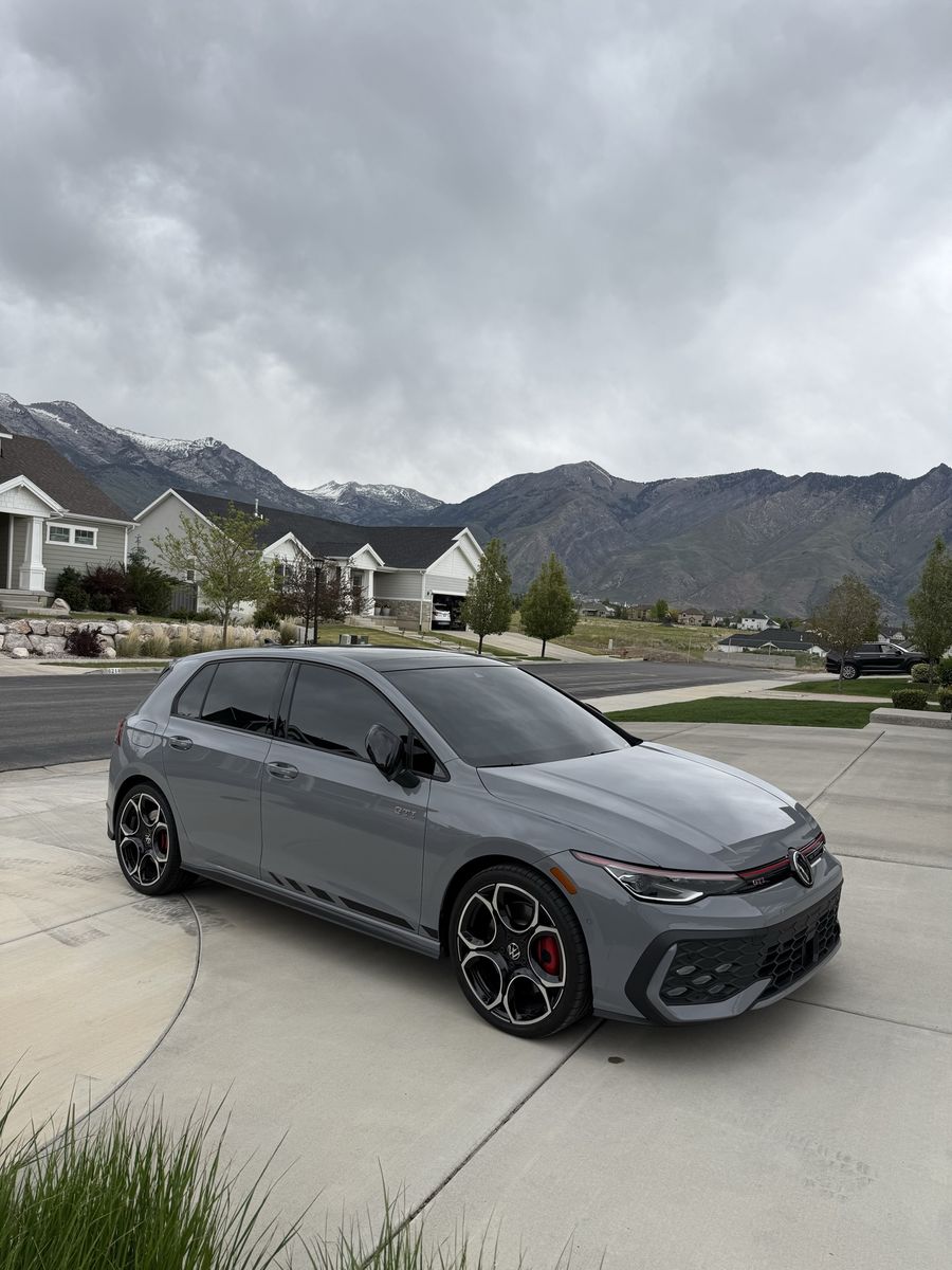 2025 Volkswagen Golf GTI Autobahn