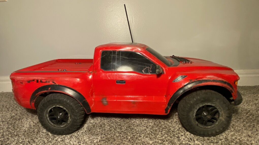 Traxxas Slash F-150 Ford Raptor RC Car