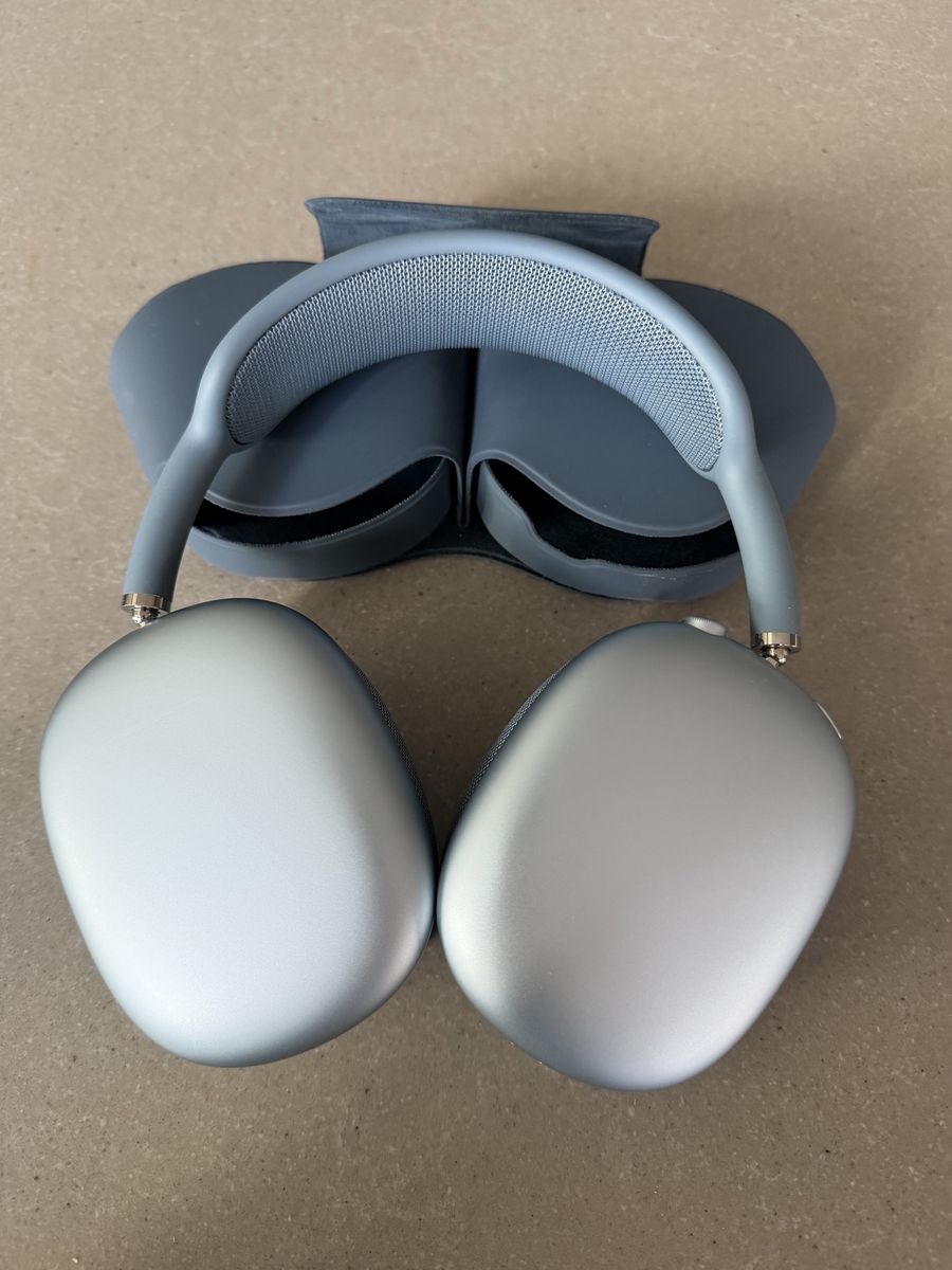 Apple AirPods Max - Like New