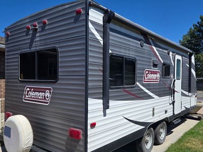 2019 Coleman Lantern 202RDWE Travel Trailer - 24' 11" Bumper Pull, Sleeps 6, AC, New Awning