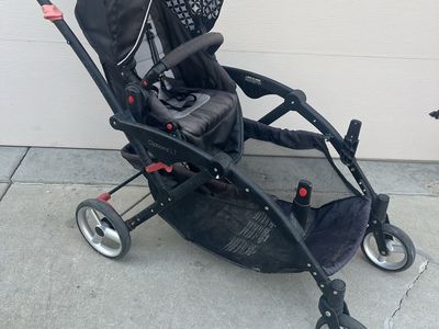 Contours options elite double stroller only 1 seat.