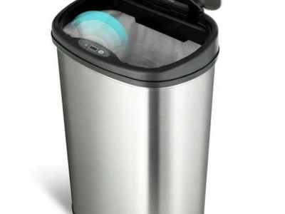 Kitchen Trash Can. Motion Sensor Stainless Steel Trash Can, 13.2 Gal/50 L, Soft Close Lid. NEW!!