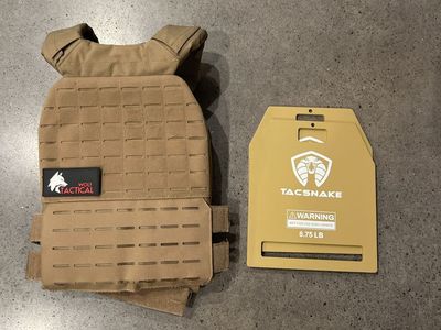 Wolf Tactical Weighted Vest w/ 2 Plates