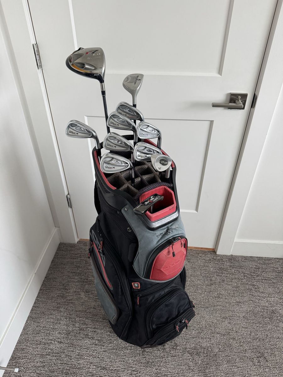 Men’s RH King Cobra Carbon CB Iron Set (4-PW) / Taylormade R7 Driver / Taylormade Rossa Putter