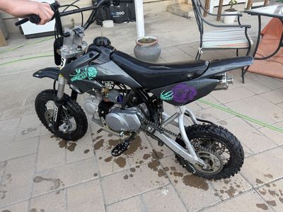 Used 2022 Apollo DB-25 125cc Pit Bike - Gray with Skull Decals