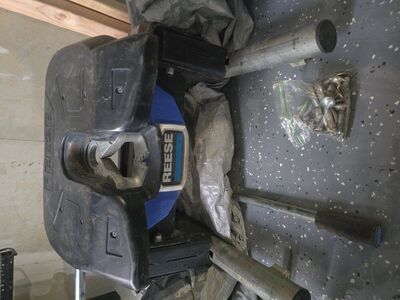 5th wheel hitch assembly