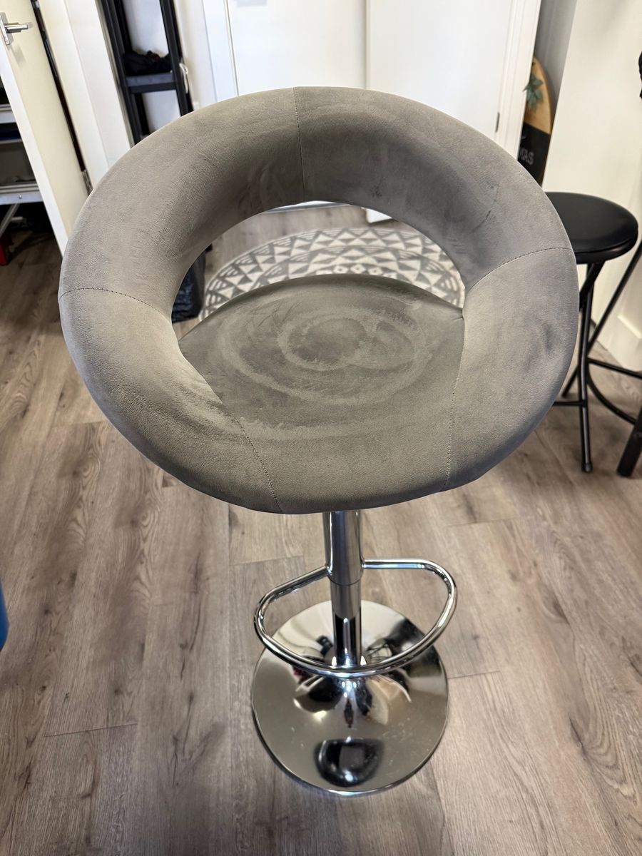 Padded Cosmetology Stool