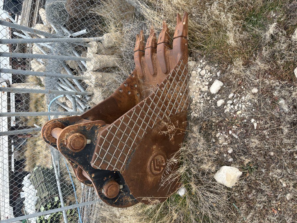 26 Inch Excavator Bucket