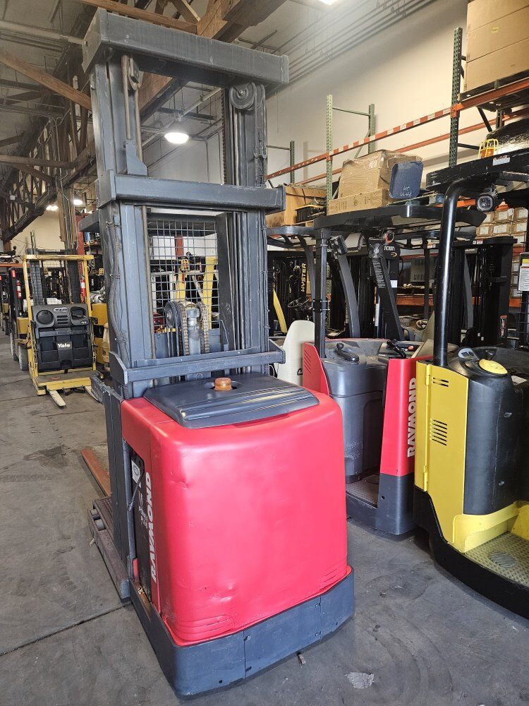 36v Raymond Order picker