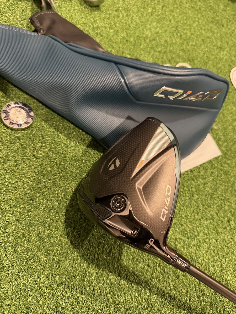 LH Taylormade Qi4D 9.0* Driver Tour AD IZ 6-S Stiff Excellent