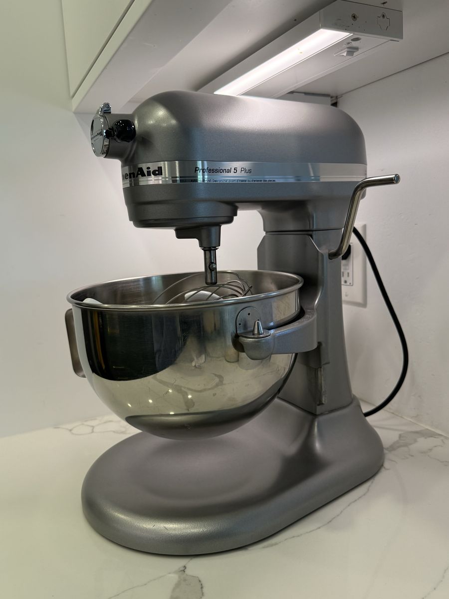 KitchenAid Professional 5 Plus Stand Mixer