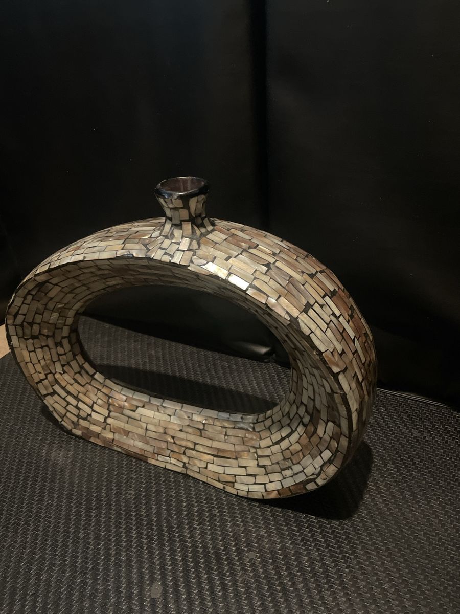 Main image 3