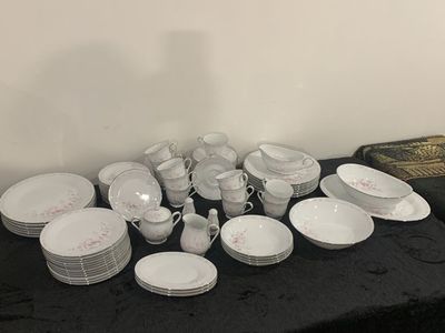 Noritake Carthage China Dinnerware Set - Service for 12, Vintage Floral Pattern