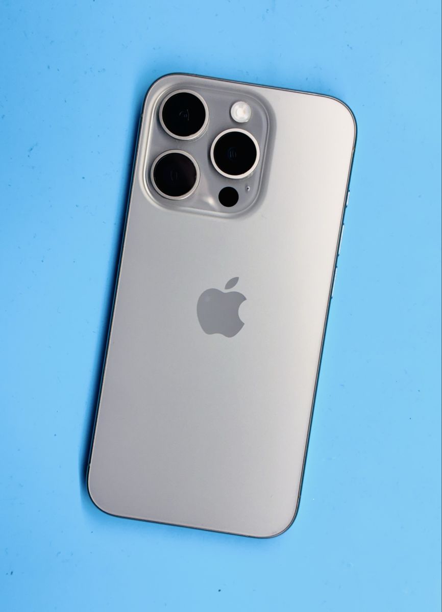 512 Gb iPhone 15 Pro  Unlocked Flawless