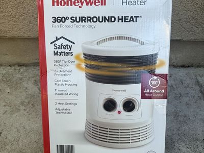 Honeywell HHF360WVMV2 360 Surround Heat Fan Forced Heater with Tip-Over & Overheat Protection