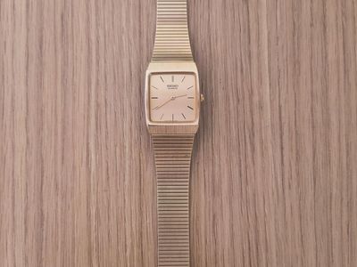 Seiko 6530-5760 Gold Tone Tank Watch Quartz 1970s 1980s Style Excellent