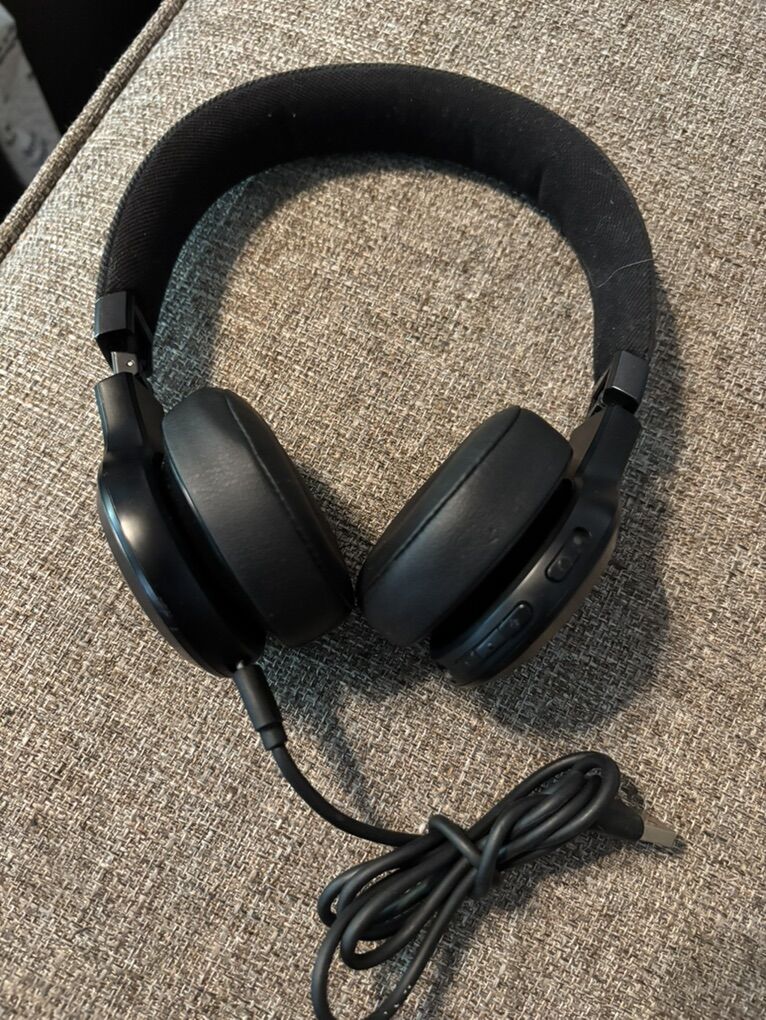 Jbl Tune 670 NC Wireless Bluetooth Headphone