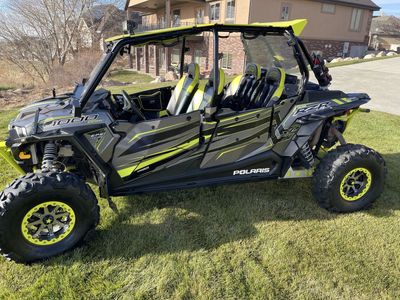 2016 Polaris RZR XP 1000 EPS 4-Seater UTV Side-by-Side - Black & Neon Yellow