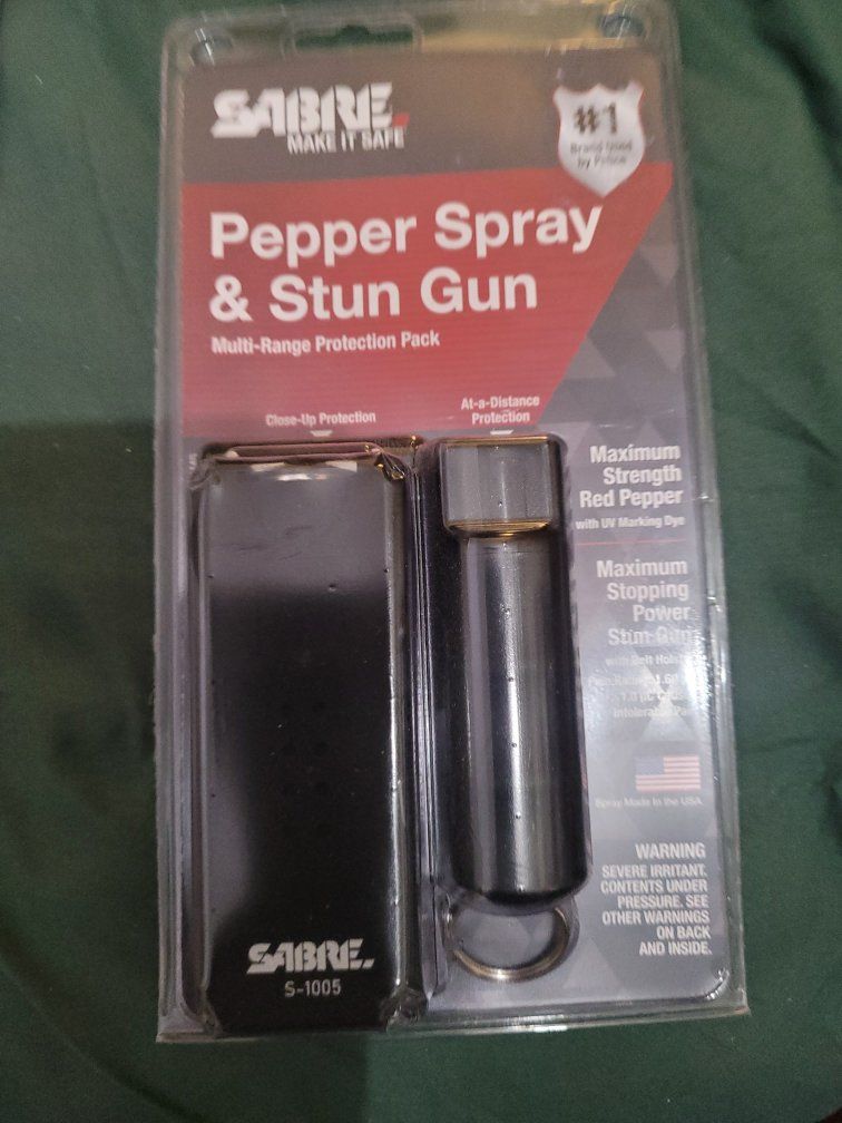 SABRE Pepper Spray & Stun Gun Multi-Range Protection Pack S-1005 New