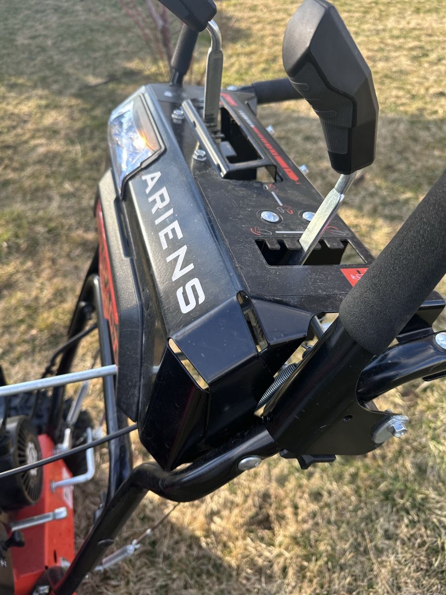 Ariems Snow Blower