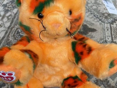 Build a bear BAB pumpkin kitty cat pk 2024 stuffed animal vault collection NEW