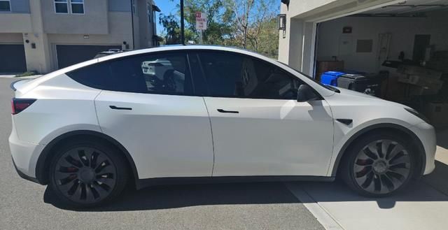 2023 Tesla Model Y Performance