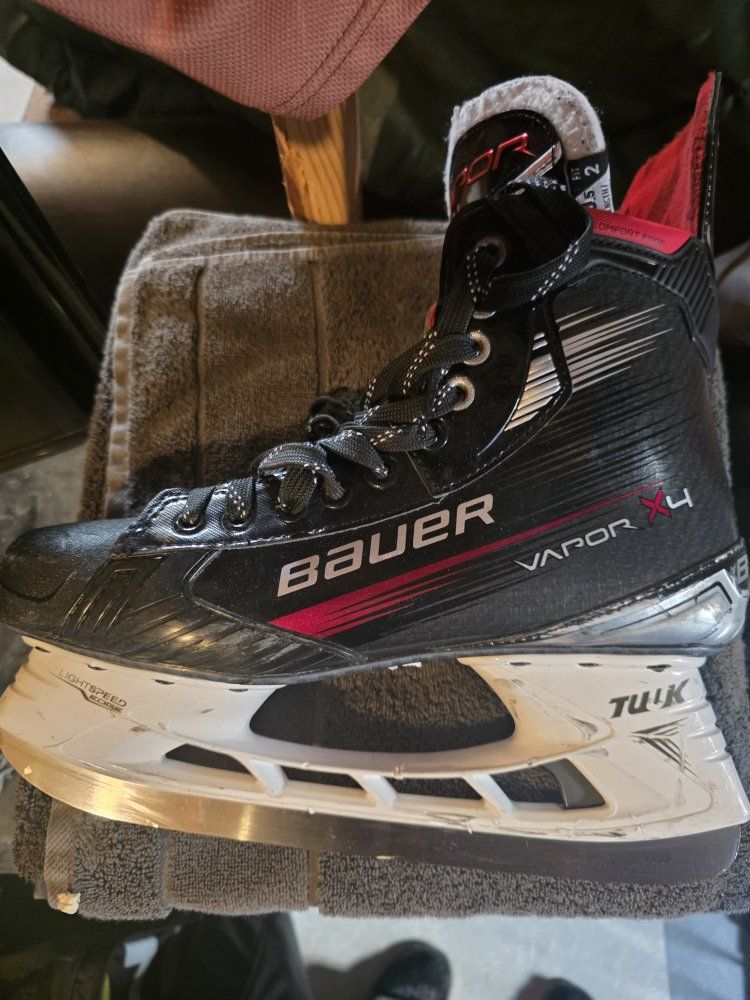 Bauer Vapor X4 Ice Hockey Skates - Size 10.5 Fit 2