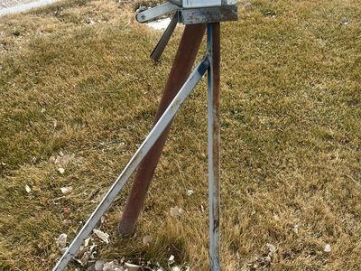 Hand Crank Winch. $25.